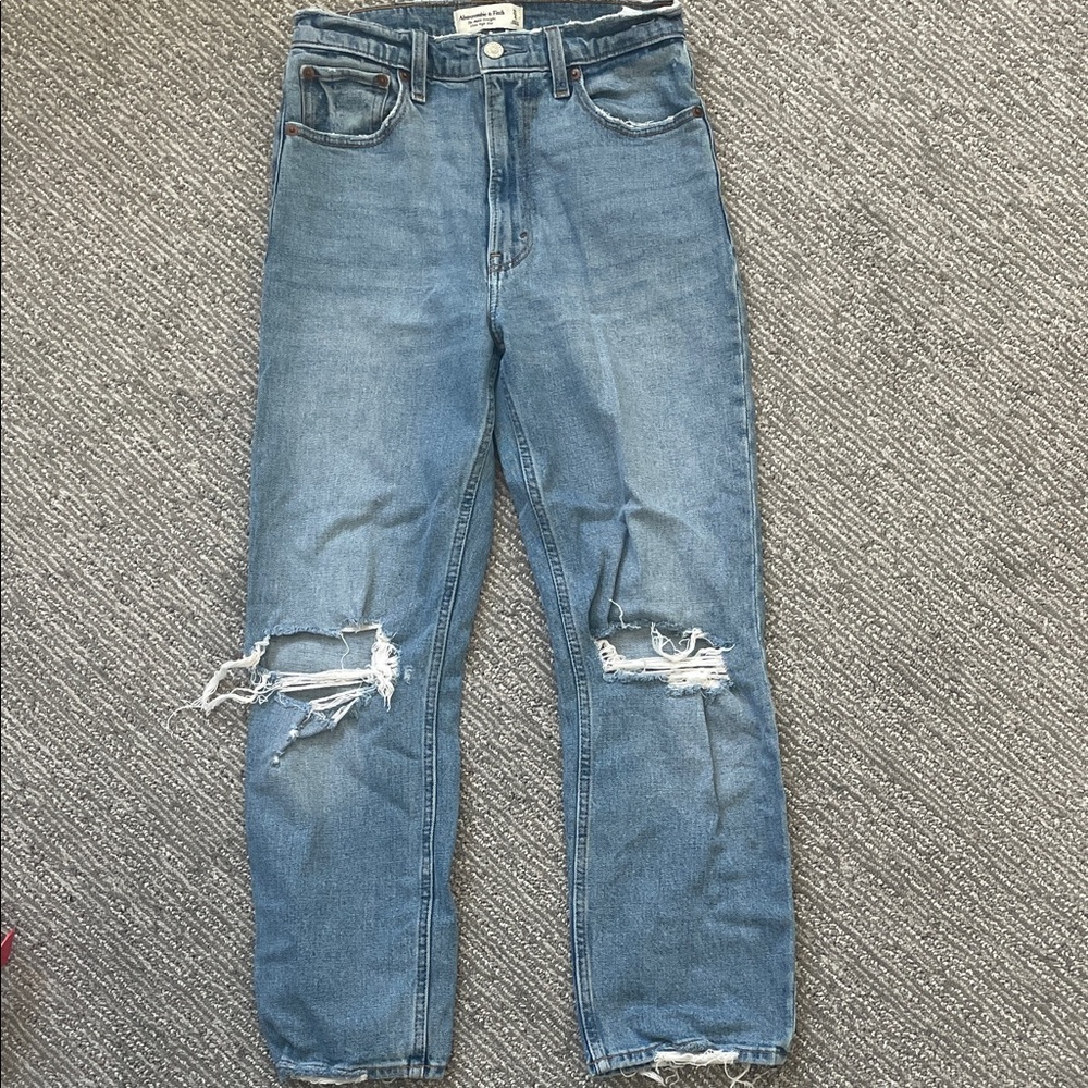 Abercrombie & Fitch Women’s Ankle Straight Ultra High Distressed Jeans